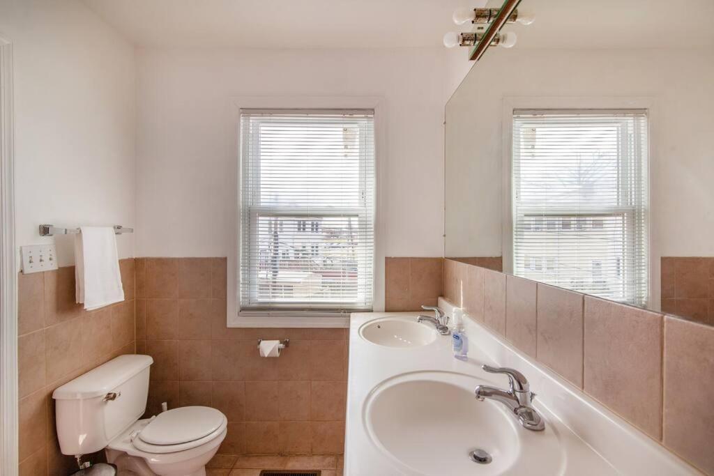 Relaxing, Spacious, Private, Walkable In Petworth! Washington Exterior foto